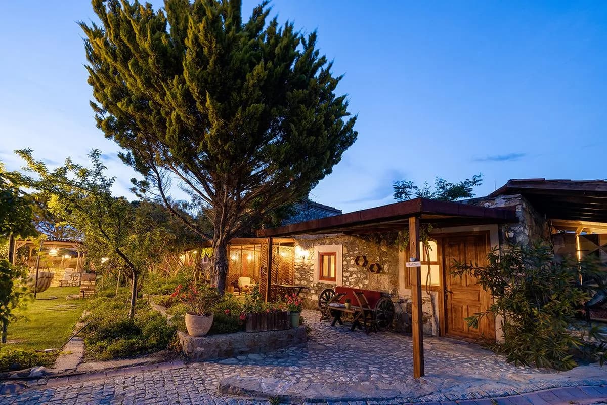 Aral Tatil Çiftliği