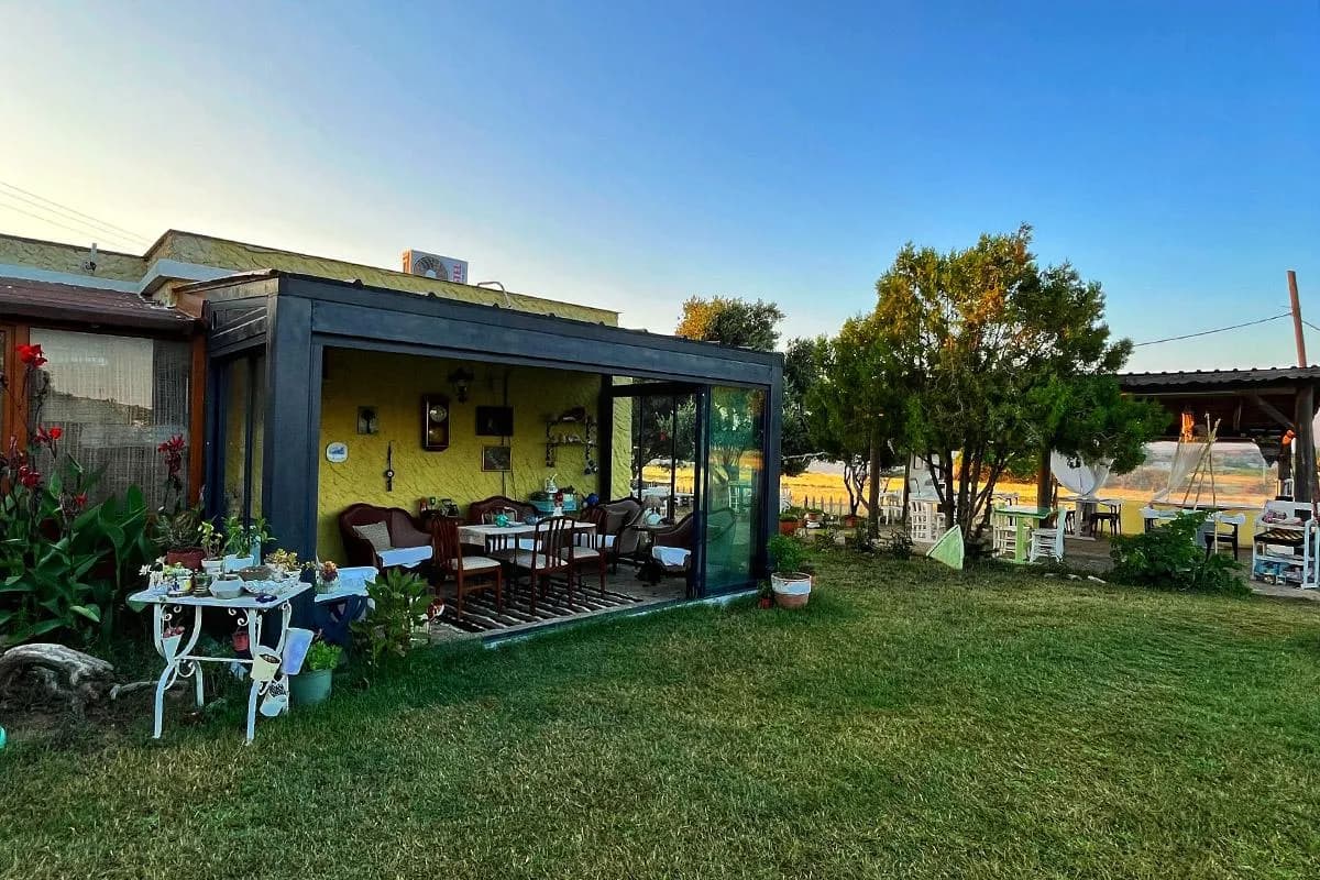 Tenedos Tatil Odaları